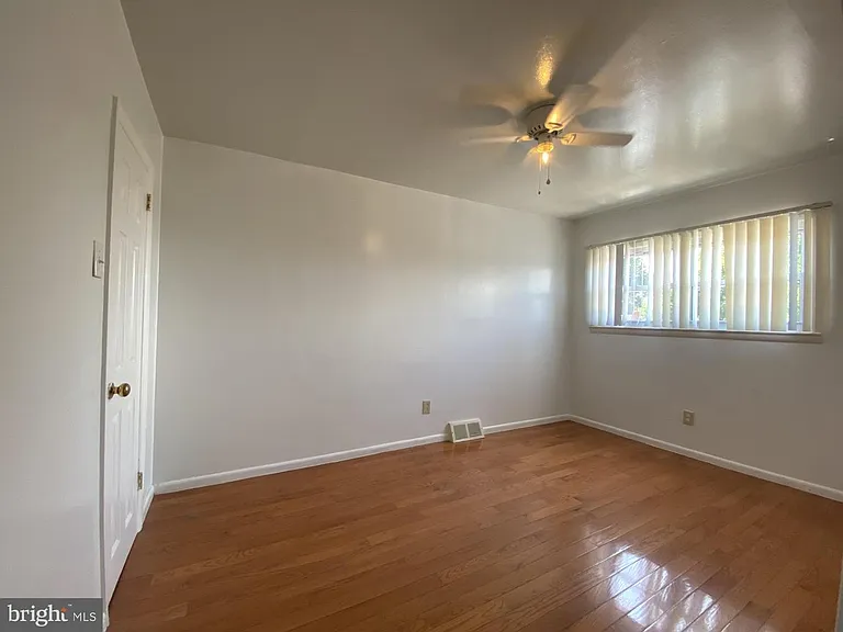 12673 Biscayne Dr — Photo 12