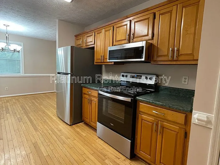 268 Jennifer Ct — Photo 9