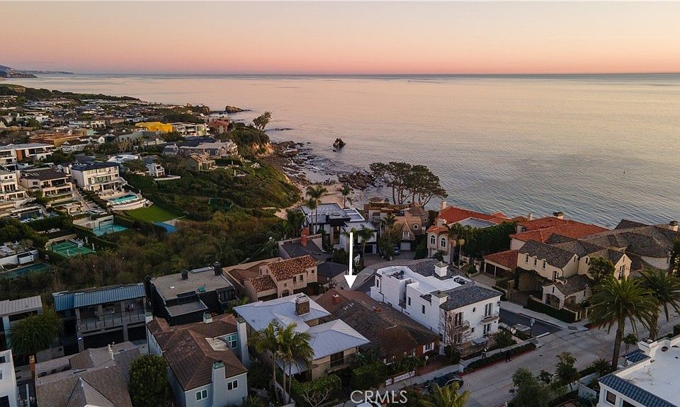 1st image of 216 Poppy Ave