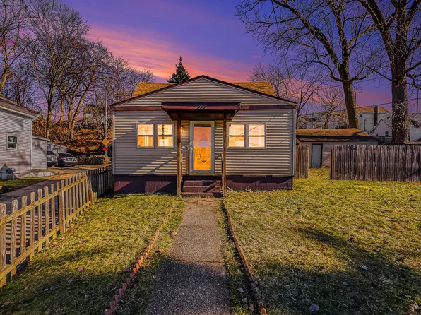 956 Underhill Ave SW, Grand Rapids, MI 49503