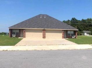 1668 Glendale Ct, Springdale, AR 72764