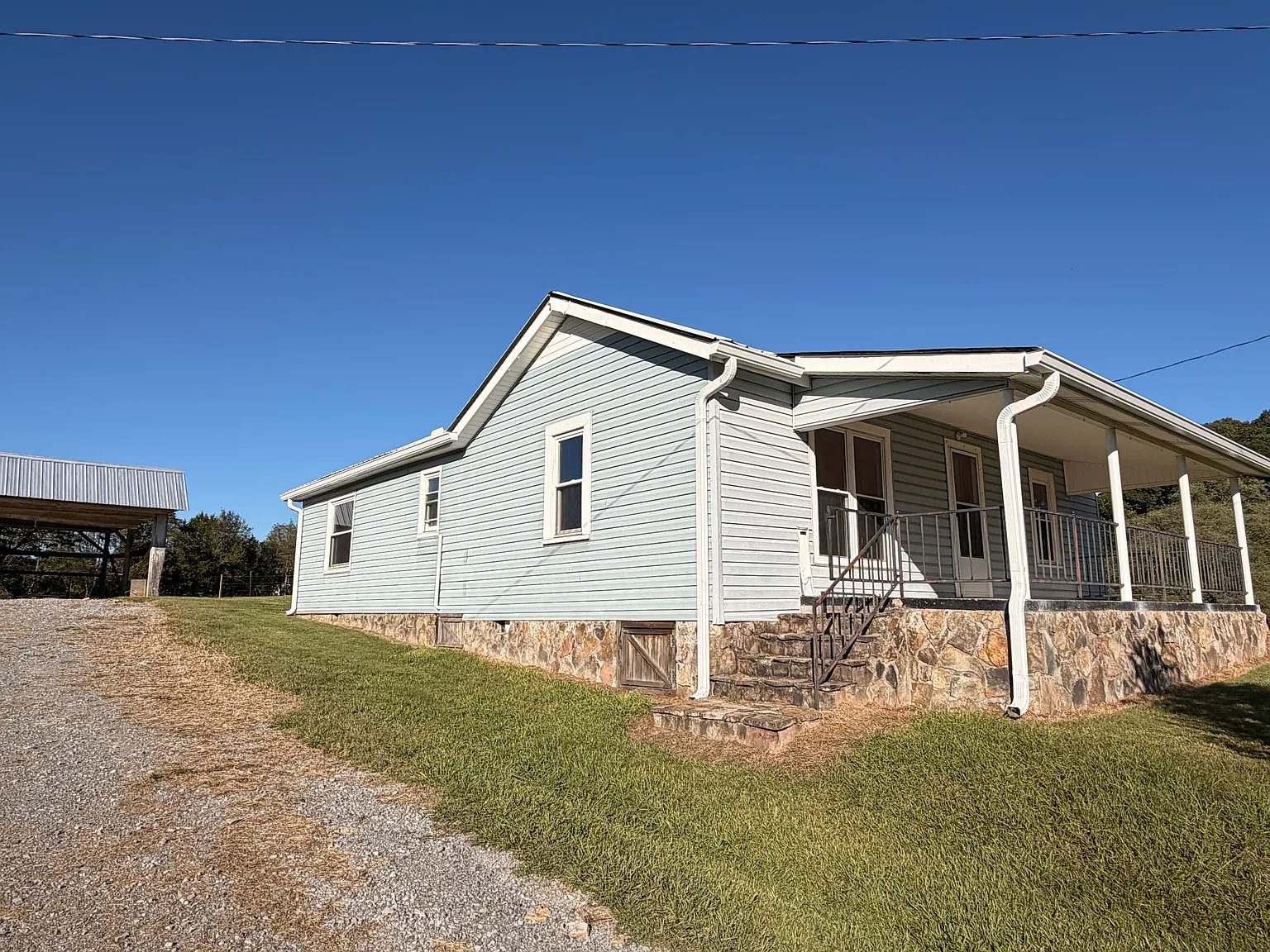 3 bed, 1200 sqft, $1,450 — Photo 3
