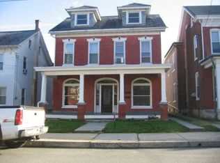 141 N State St APT 2, Ephrata, PA 17522