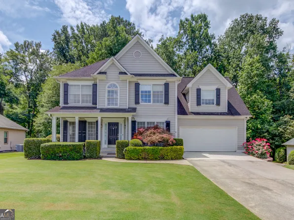 658 Eight Point Ct, Suwanee, GA 30024