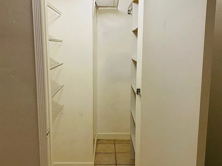 1301 N 12th Ct #12A — Photo 7
