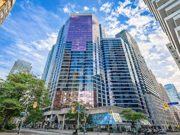 1001 Bay St, Toronto, ON