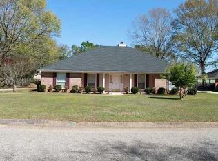 505 Breckenridge Dr E, Mobile, AL 36608
