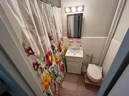 Rented by Prince Real Estate Associates LLC | media 9