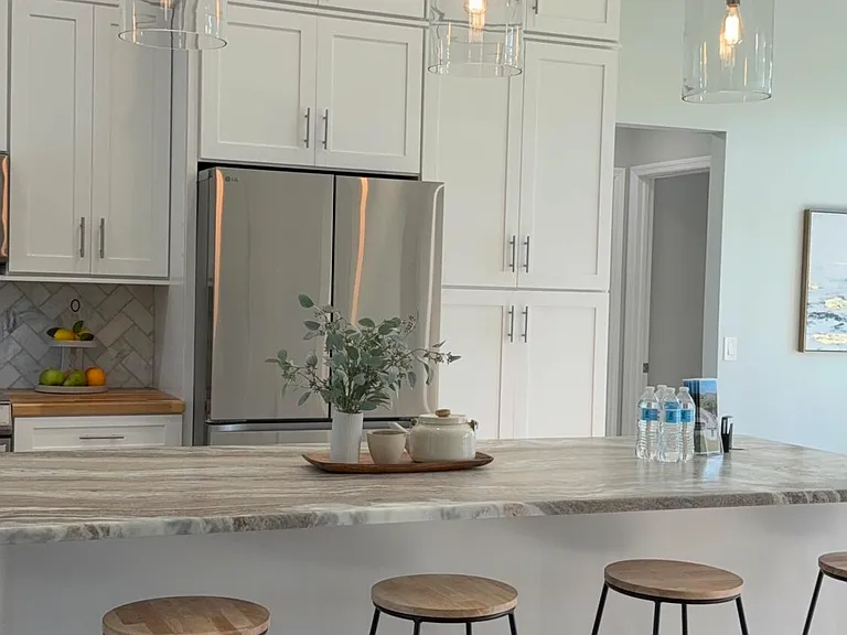 3786 Sierra Dr — Photo 9