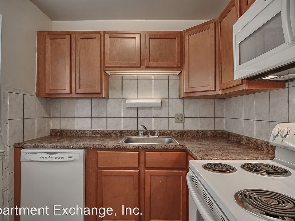 1st image of 5844 Bermuda Dr APT B