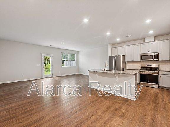 3rd image of 14009 Castle Nook Dr