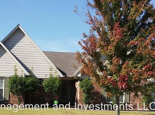 6817 White Hawk Ln, Olive Branch, MS 38654