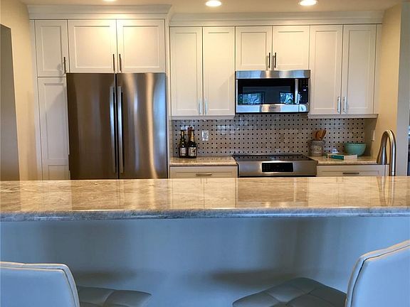 5th image of 1605 Middle Gulf Dr Unit 222