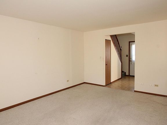3rd image of 5109 Pembrook Ct