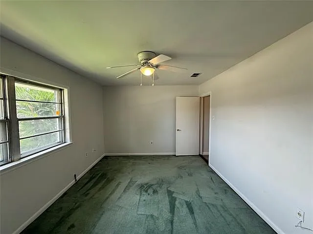 420 E William David Pkwy — Photo 20