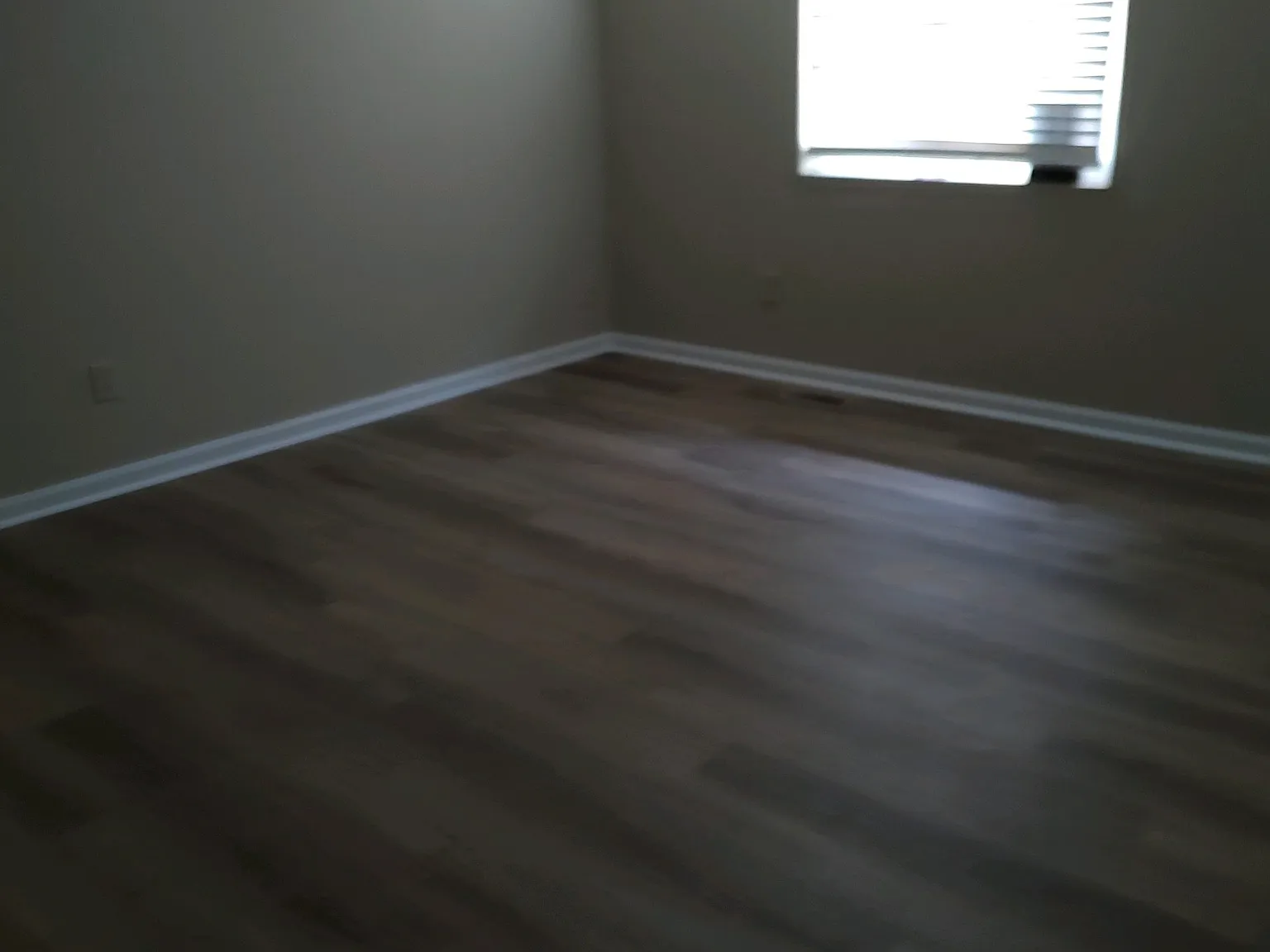 2 bed, 1.5 bath, 1100 sqft, $1,150 — Photo 3