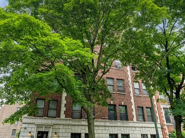 5135 S Kenwood Ave APT 303, Chicago, IL 60615