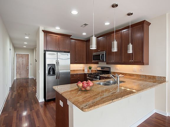 4th image of 3946 N Ravenswood Ave APT 604