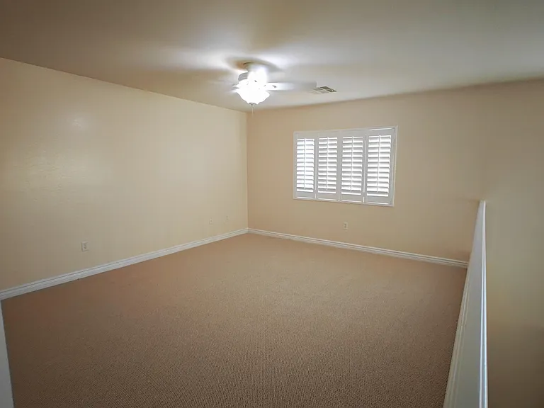 418 E Horseshoe Dr — Photo 31