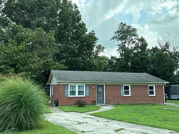 3rd image of 106 Brooks Rd