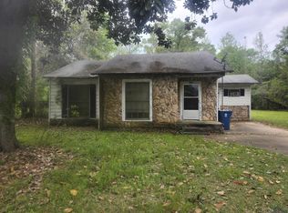 1803 Rosborough Springs Rd, Marshall, TX 75670