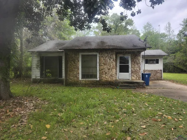 1803 Rosborough Springs Rd, Marshall, TX 75670