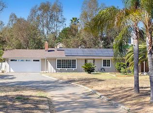 1105 S Stage Coach Ln, Fallbrook, CA 92028