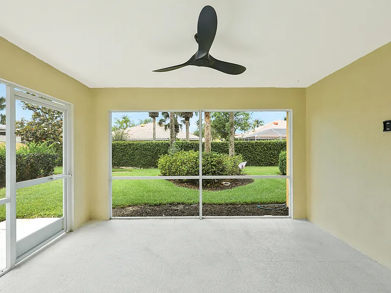 28050 Boccaccio Way — Photo 21