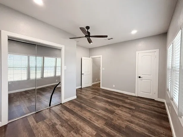 315 W Market St — Photo 20
