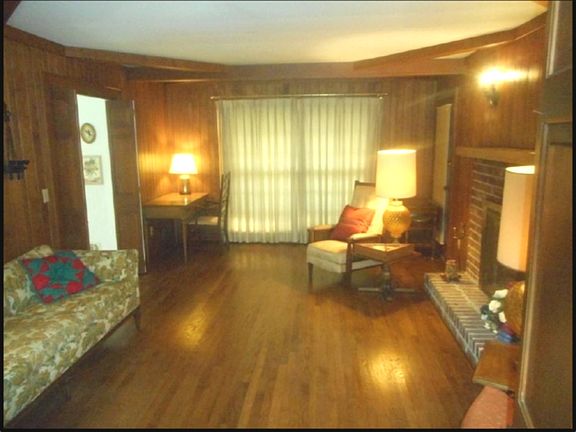 4th image of 2804 Woodland Park Dr