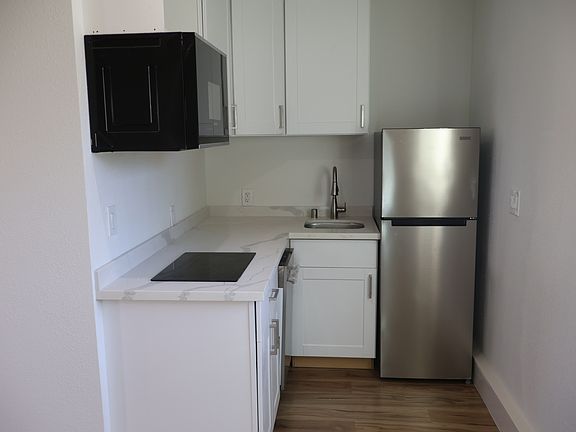 5th image of 6219 Tourraine Dr