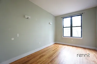 Rented by Rennit Inc.