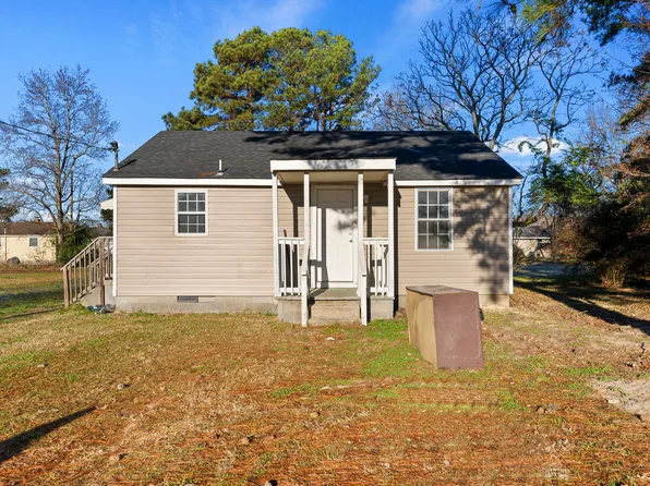 1004 S Layton Ave, Dunn, NC 28334