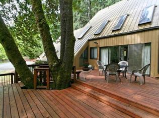 9680 NE Blackcap Ln, Newberg, OR 97132