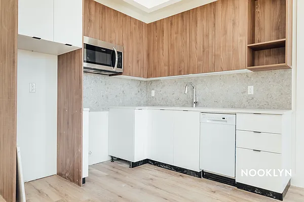 Rented by Nooklyn NYC LLC | media 80