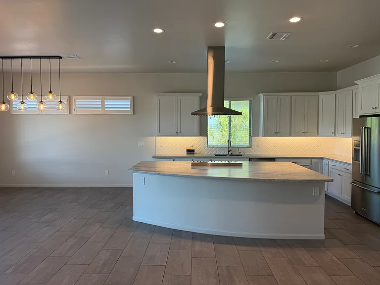 2057 W Revayah Pl — Photo 4