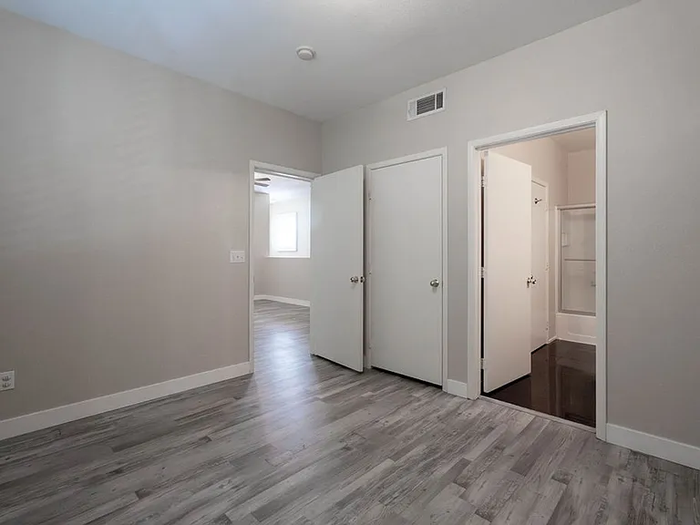 9050 W Warm Springs Rd #2055 — Photo 16