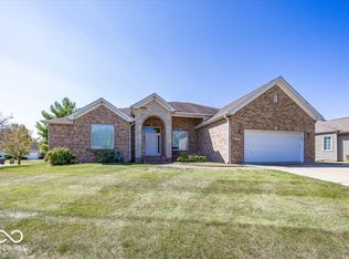 2487 Wyndham Pl N, Columbus, IN 47203