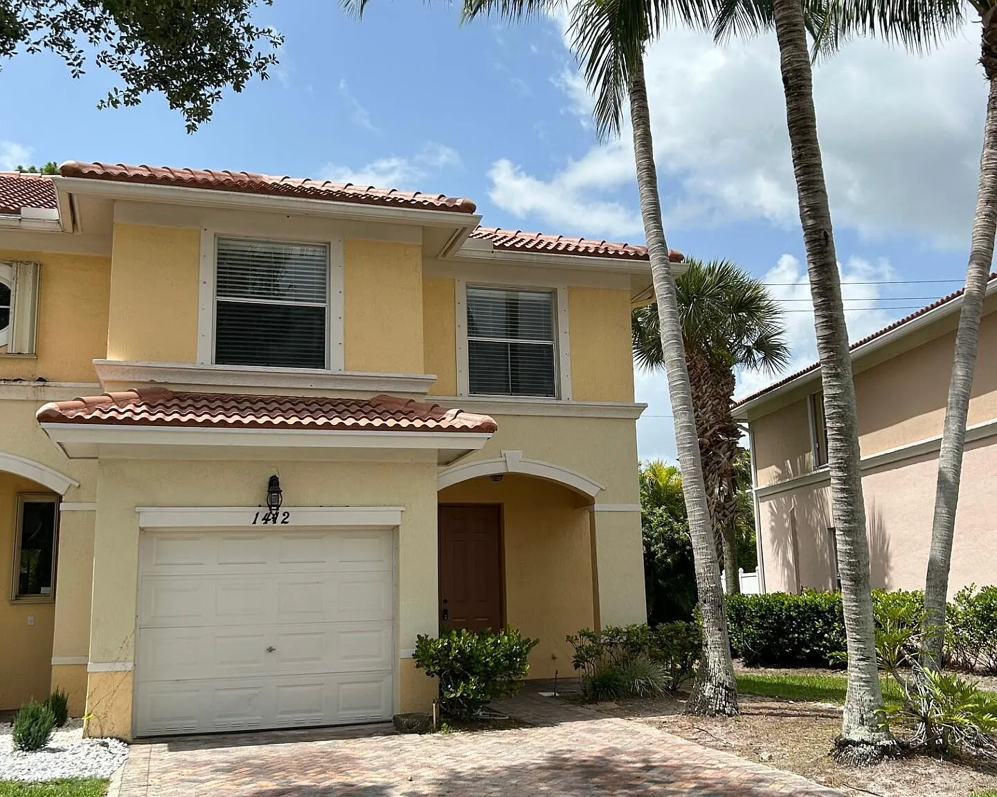3 bed, 2.5 bath, 1573 sqft, $2,800 — Photo 1