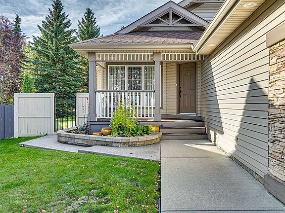 2nd image of 36 NE Hidden Ranch Mews NW