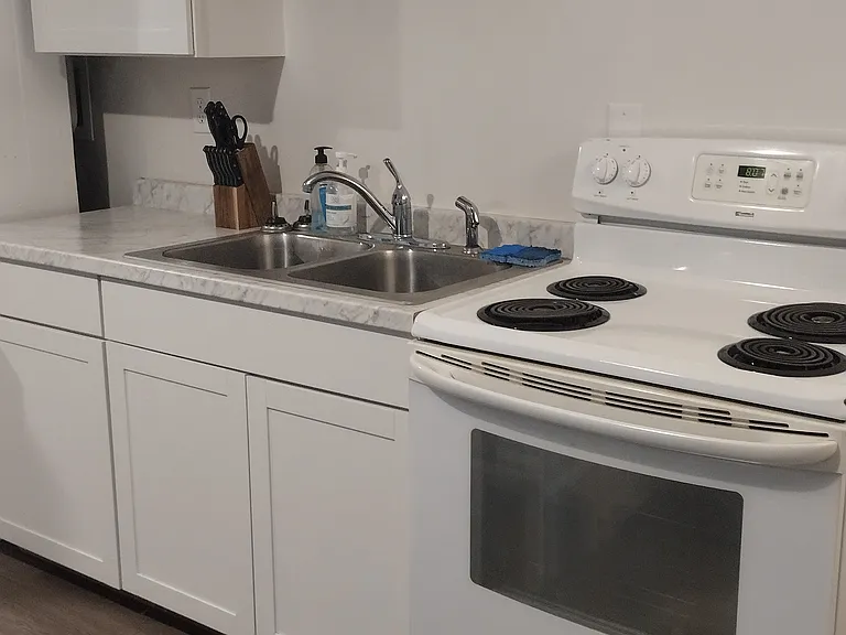 346 Hazel Lawn Dr #4 — Photo 3