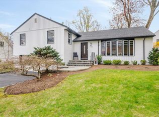 149 Hanson Ln, New Rochelle, NY 10804