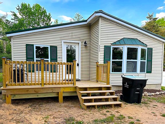 2nd image of 5472 Club House Trl