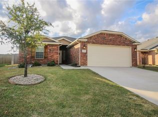 4305 Mantis St, Fort Worth, TX 76106