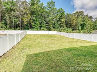 665 Pointe Andrews Dr, Concord, NC 28025