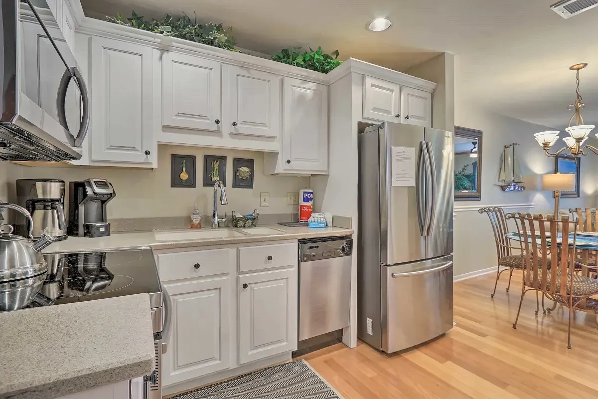 2 bed, 757 sqft, $2,700 — Photo 3