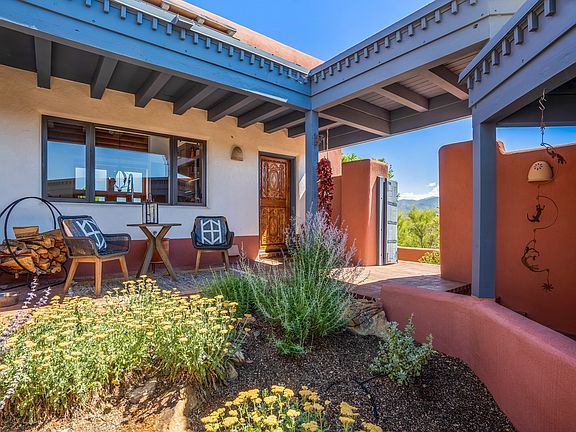 3rd image of 109 Avenida De Las Casas