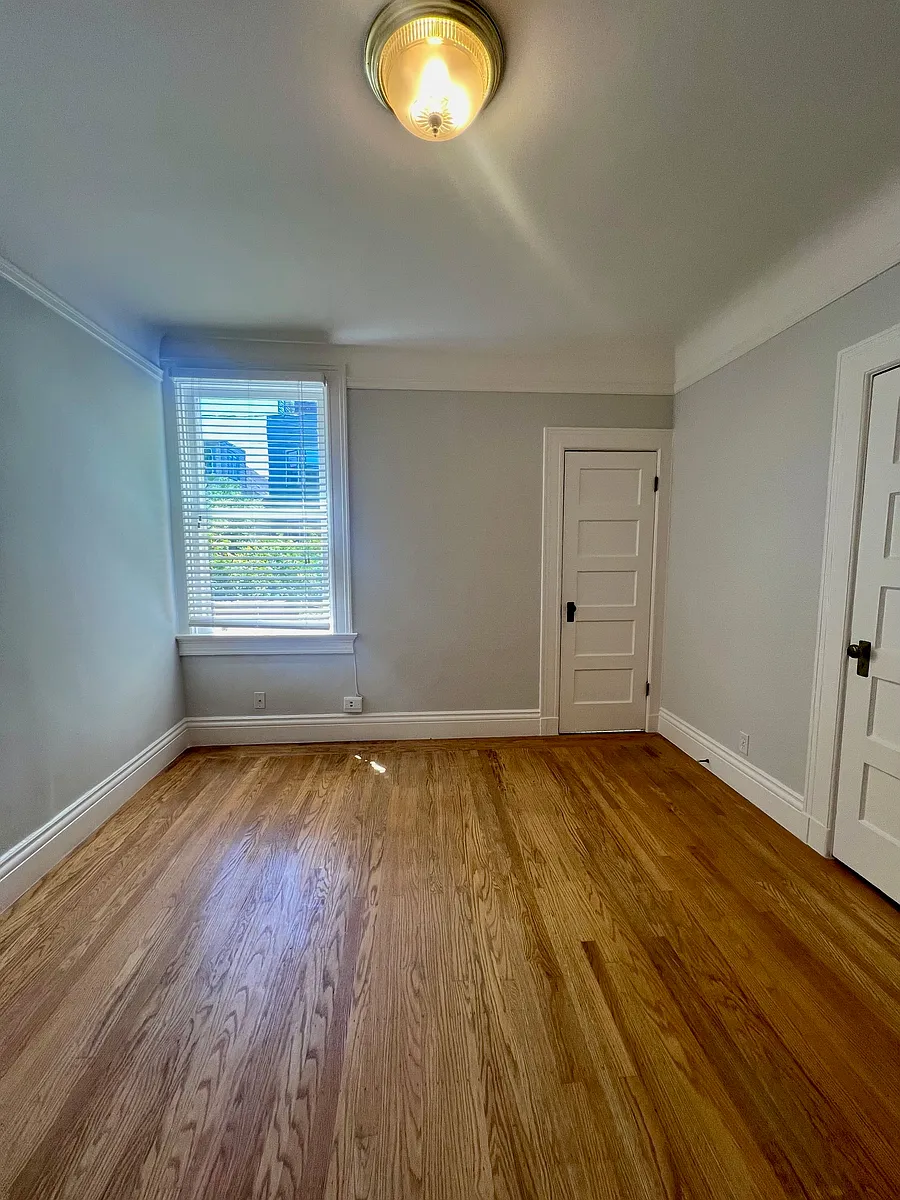Building Photo - 5 Gaiser Ct