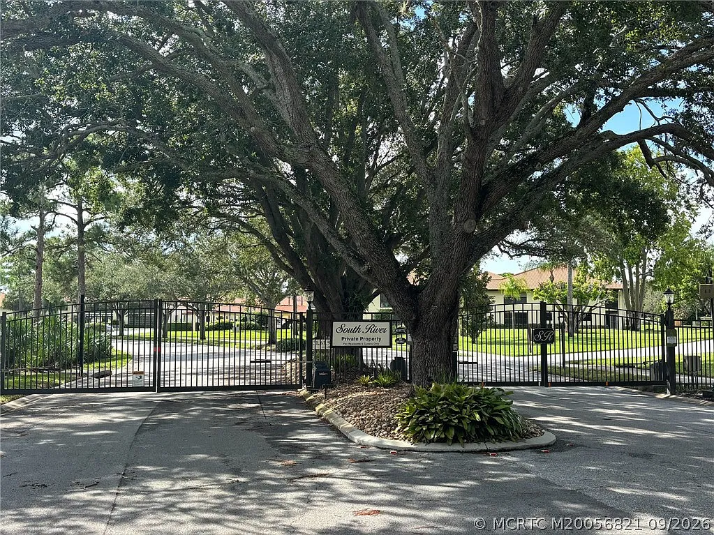 1 bed, 1.0 bath, 697 sqft, $1,700 — Photo 3