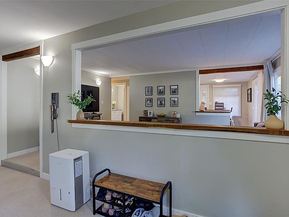 5th image of 2817 Sooke Lake Rd #57